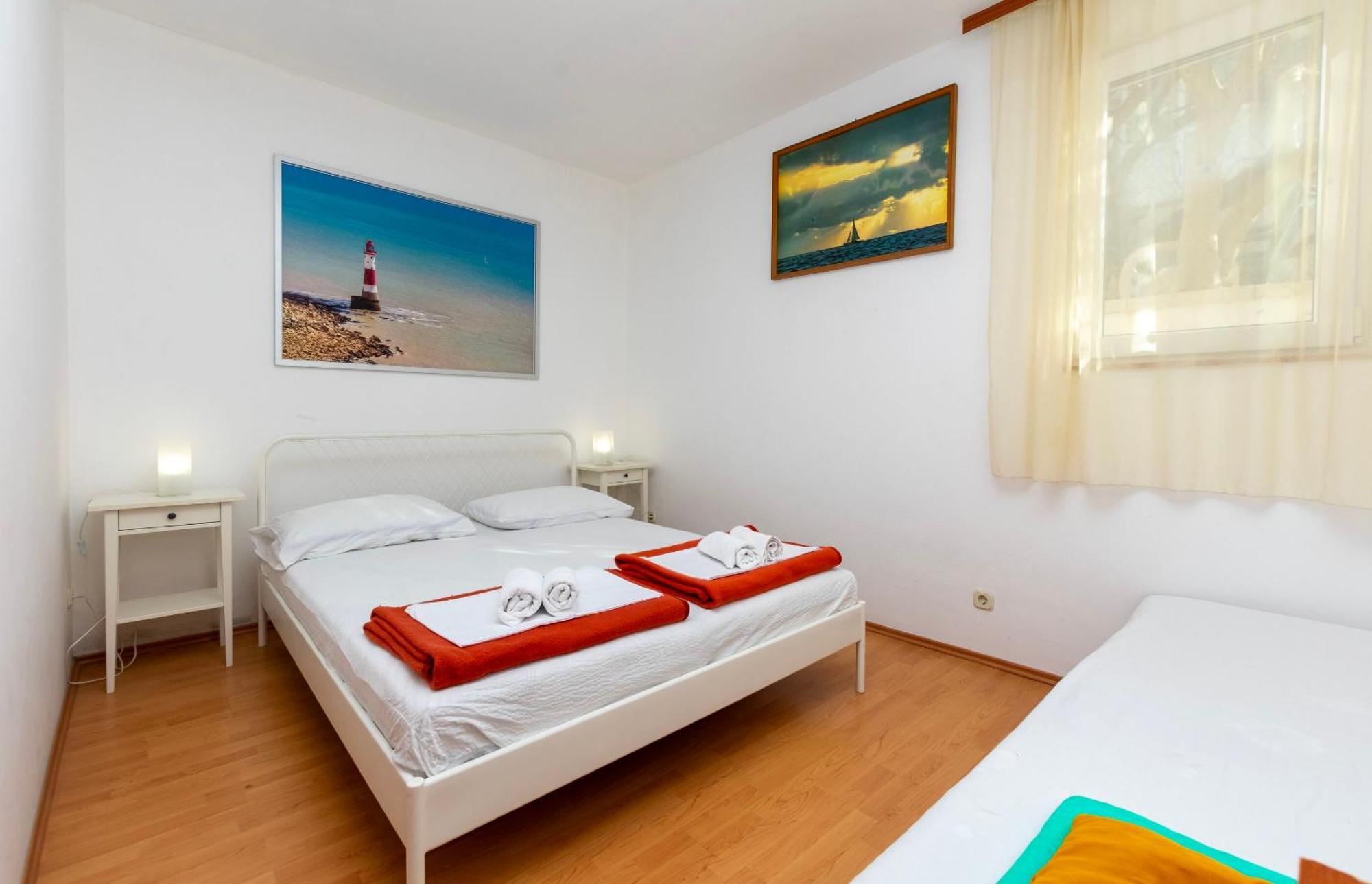 Apartments Ivo - Sea View; Pisak Exterior photo