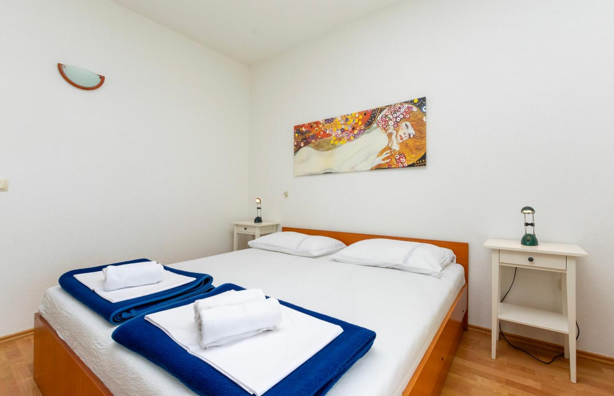 Apartments Ivo - Sea View; Pisak Exterior photo